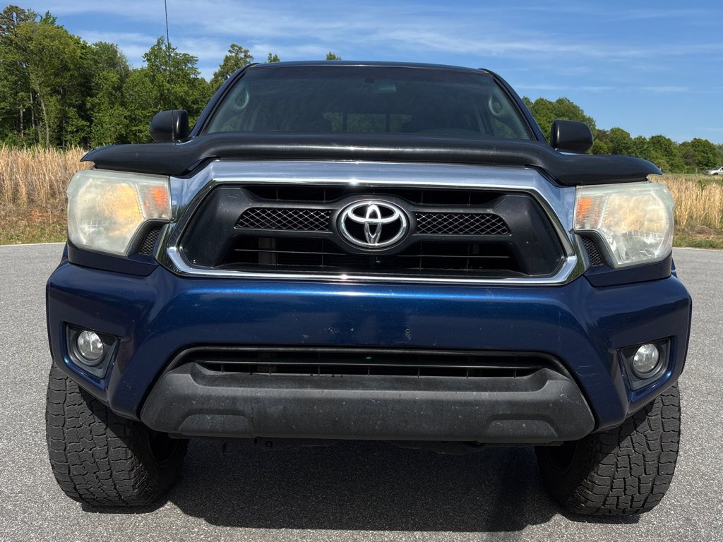 Used 2014 Toyota Tacoma 4x4 Double Cab w/ SR5 Package image 8