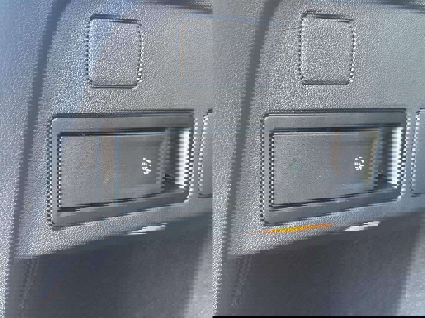 Used 2020 Volkswagen Tiguan S image 26