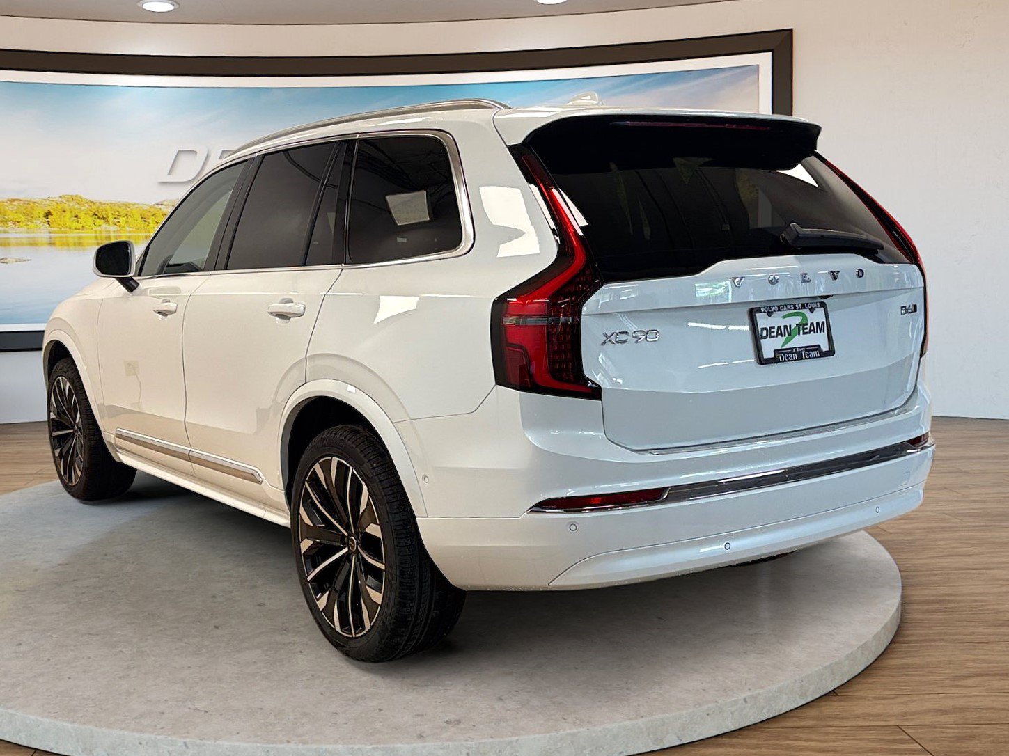 New 2026 Volvo XC90 B6 Plus w/ Protection Package AWD/4WD image 7