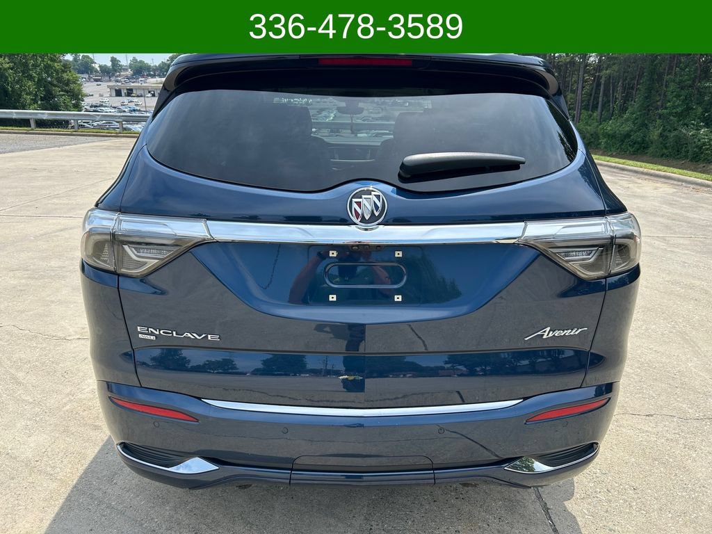 Used 2022 Buick Enclave Avenir w/ Avenir Technology Package AWD/4WD image 4