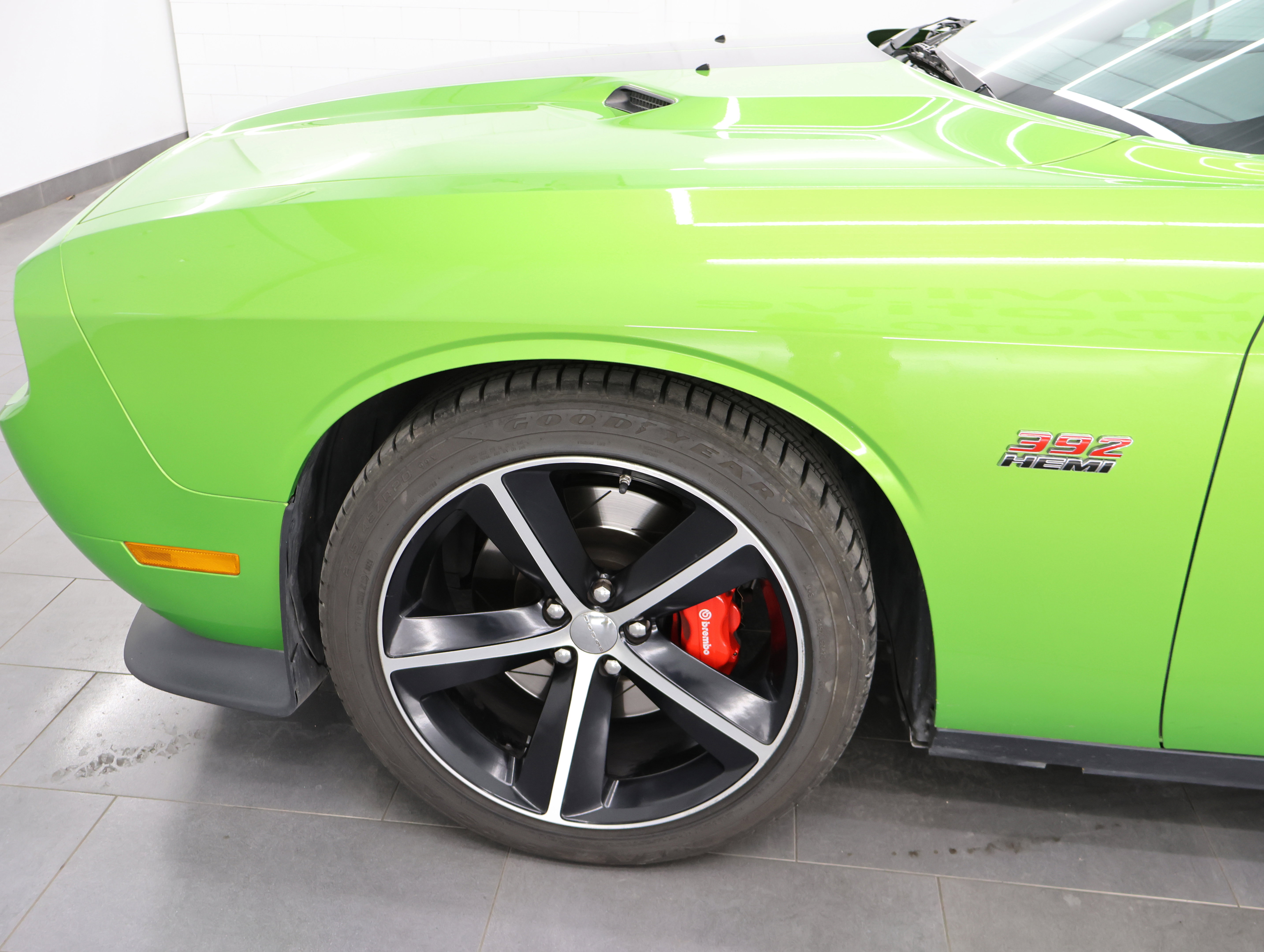 Used 2011 Dodge Challenger SRT8 w/ Green w/Envy Group image 34