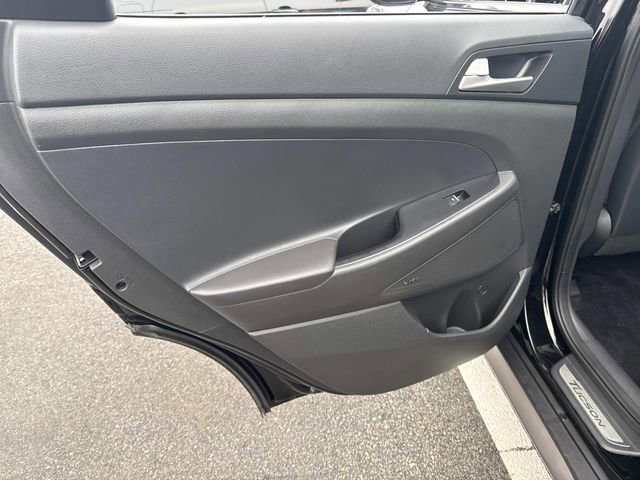 Used 2019 Hyundai Tucson Limited image 16