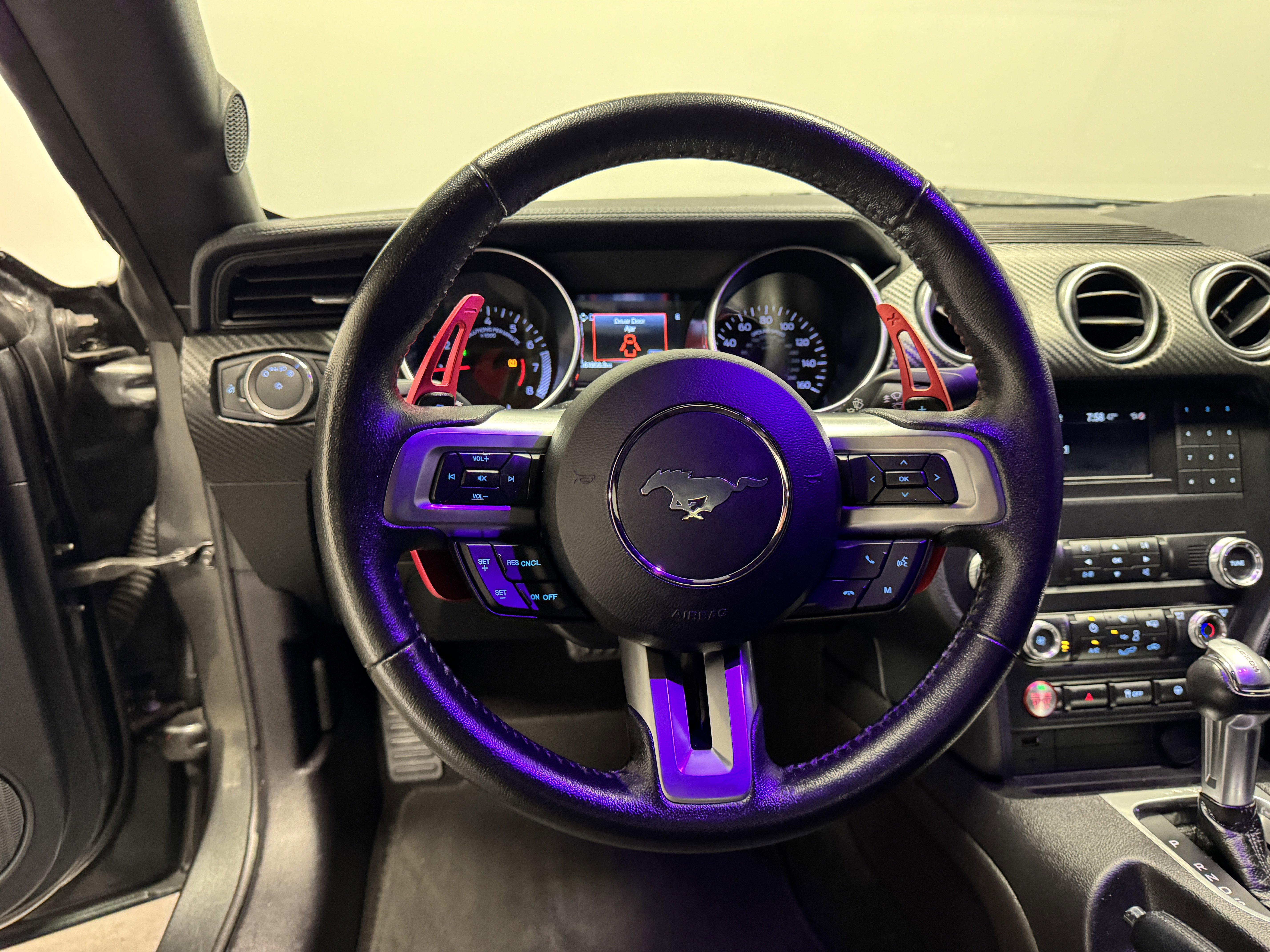 Used 2019 Ford Mustang Coupe image 18