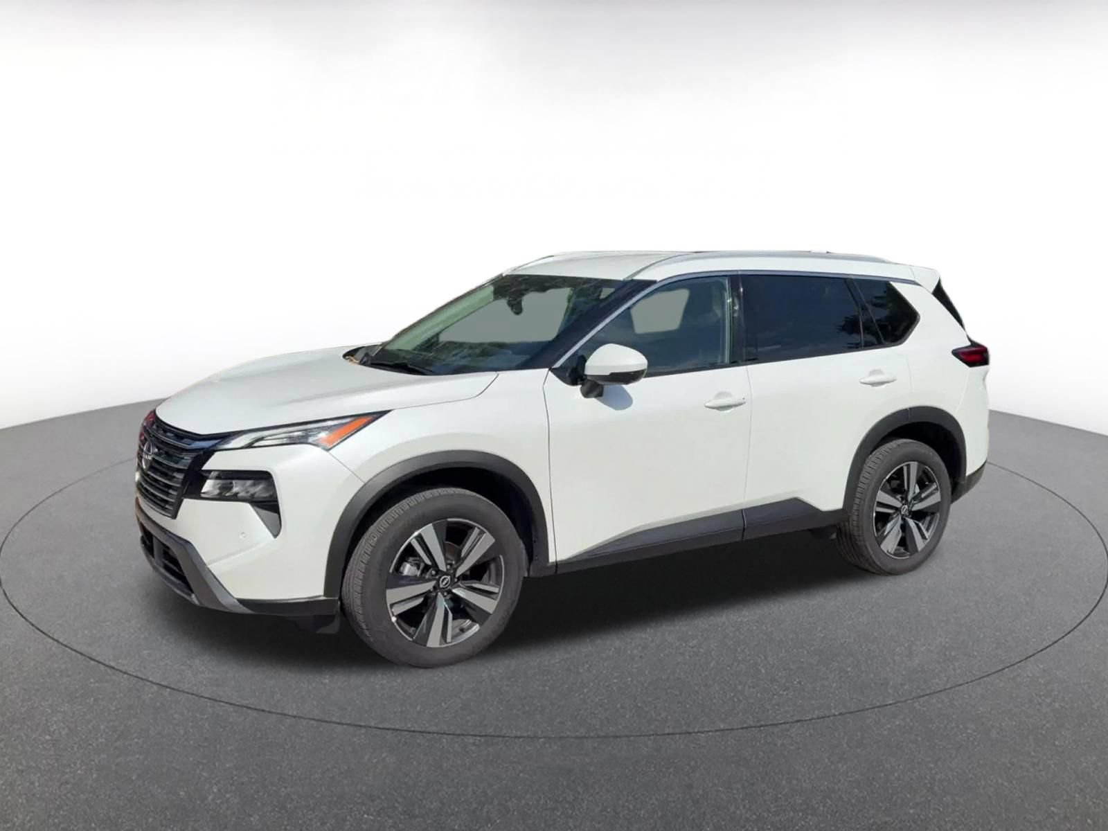 Used 2026 Nissan Rogue SL AWD/4WD image 7