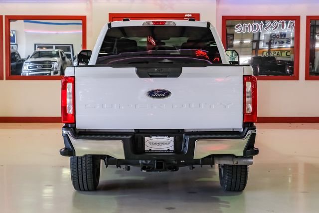 Used 2025 Ford F350 XLT AWD/4WD image 11
