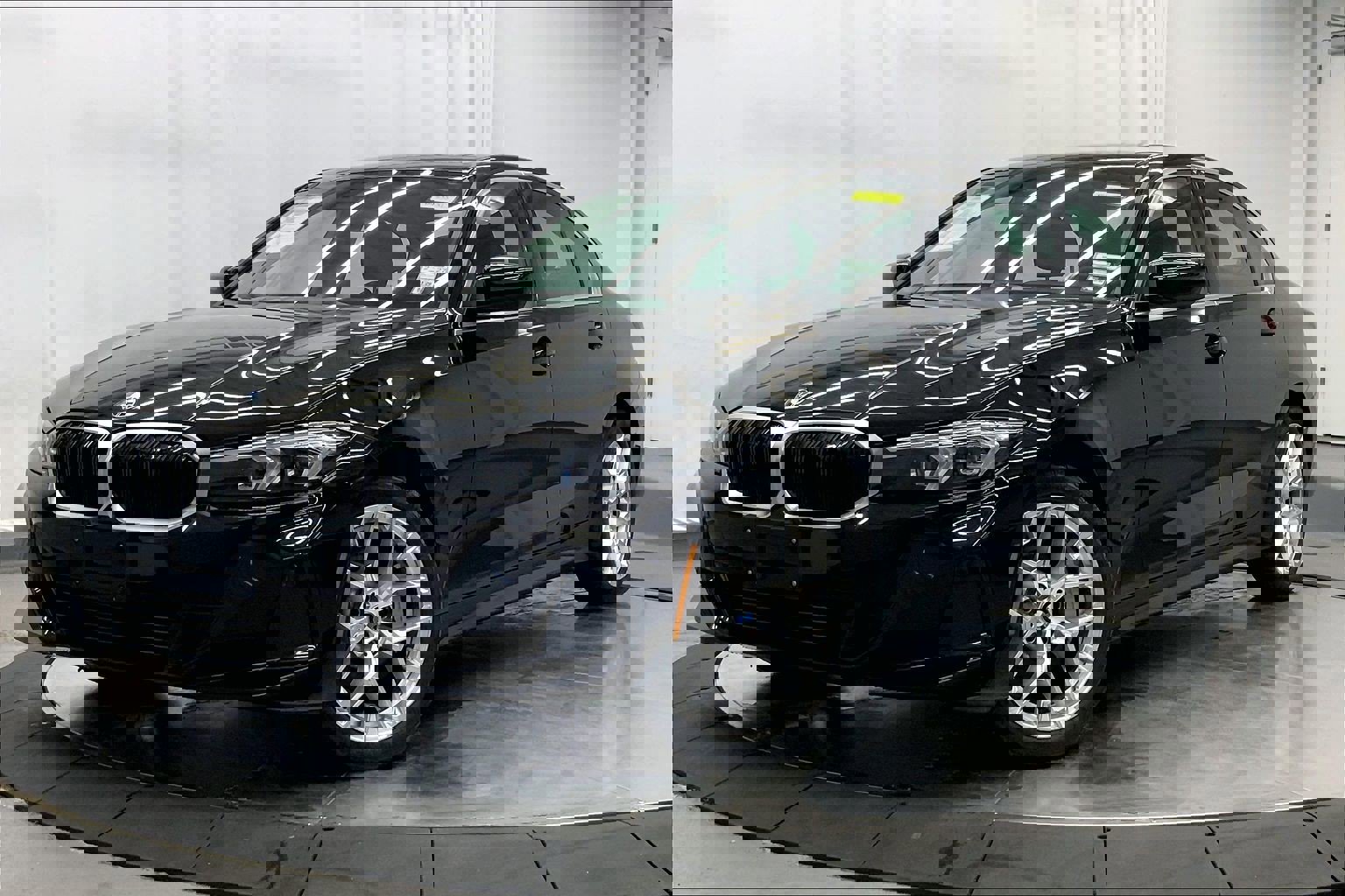 Used 2025 BMW 330i xDrive Sedan w/ Premium Package AWD/4WD image 12