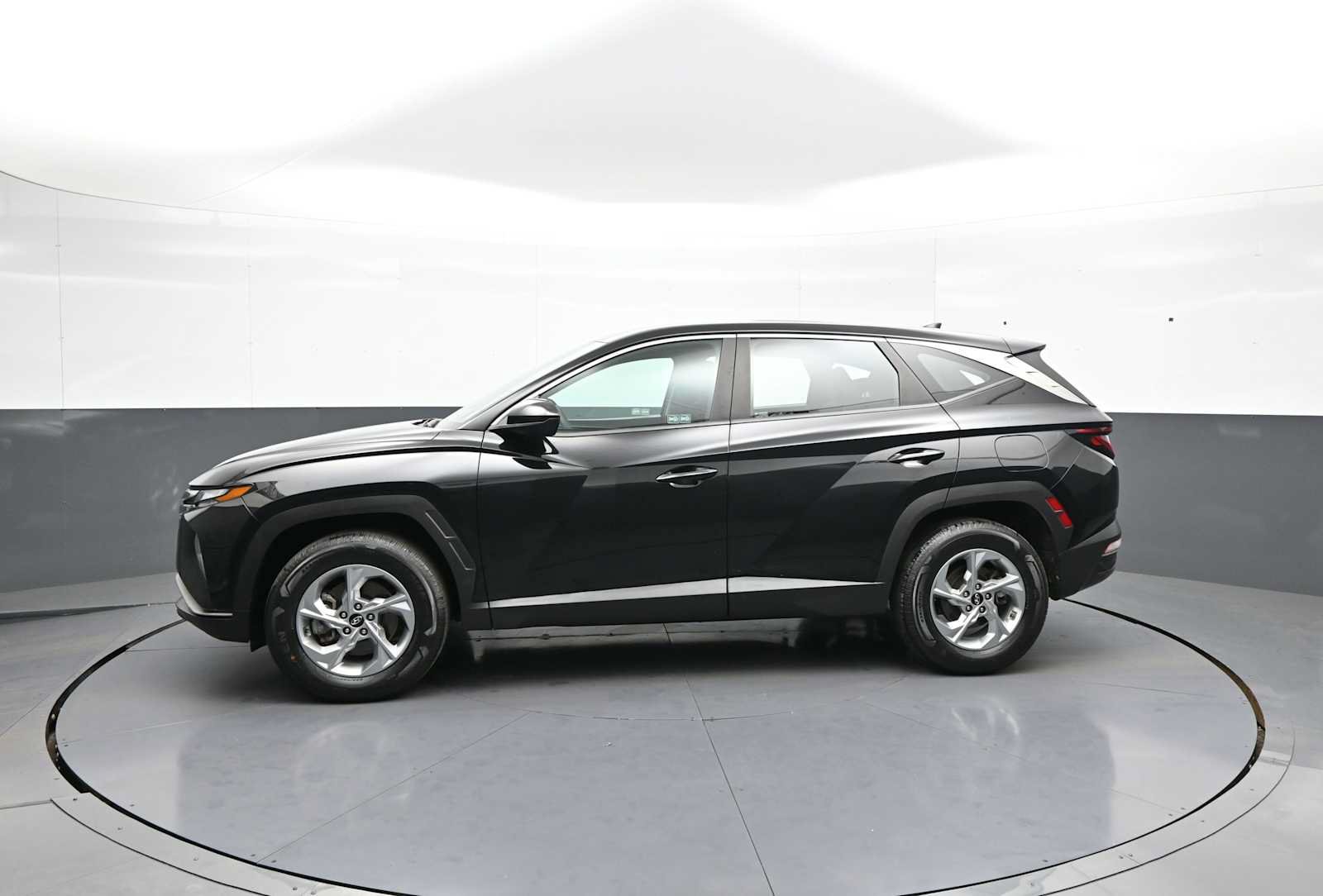 Used 2022 Hyundai Tucson SE AWD/4WD image 9