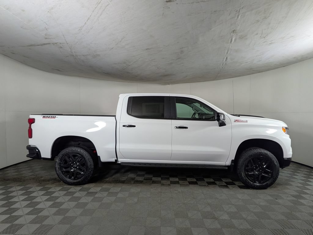 Used 2026 Chevrolet Silverado 1500 LT Trail Boss w/ LT Trail Boss Premium Package AWD/4WD image 6