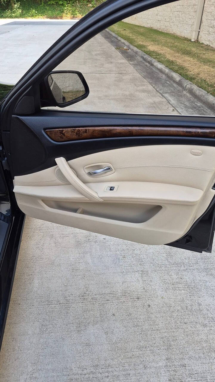 Used 2010 BMW 528i Sedan RWD image 50