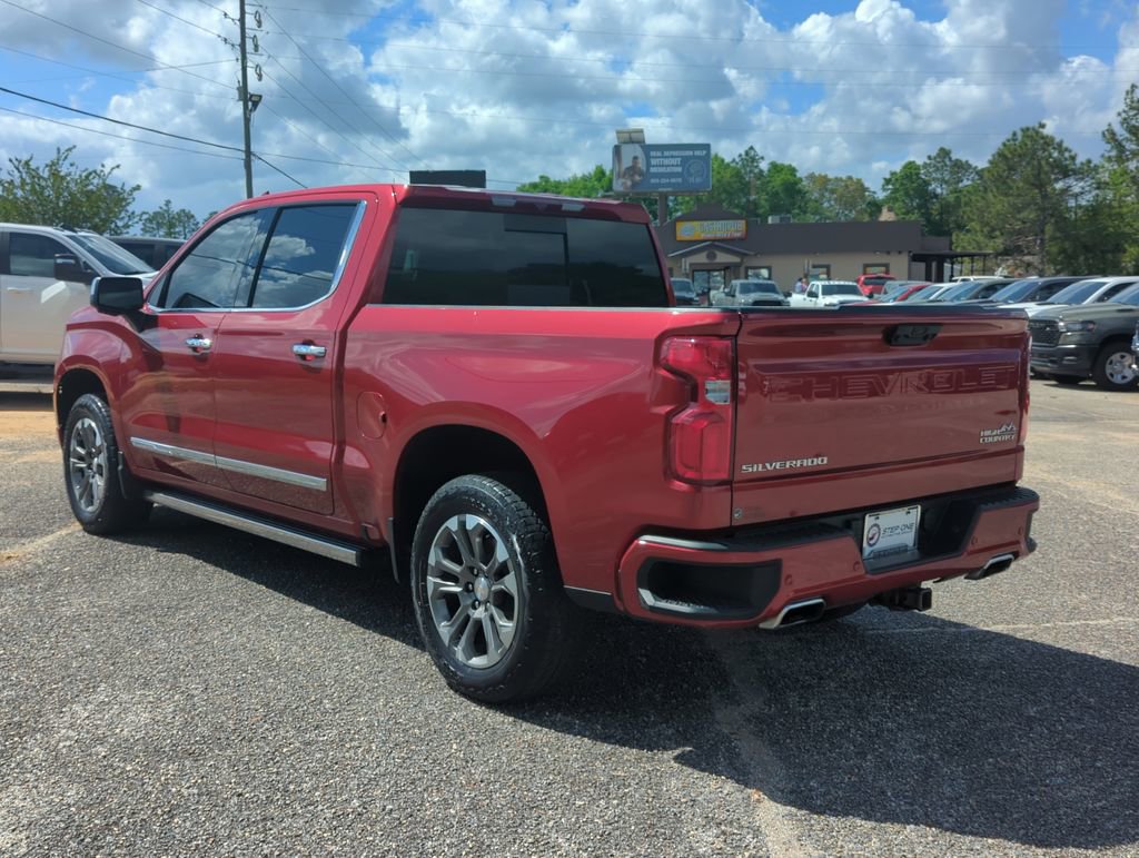 Used 2024 Chevrolet Silverado 1500 High Country w/ Max Trailering Package AWD/4WD image 5