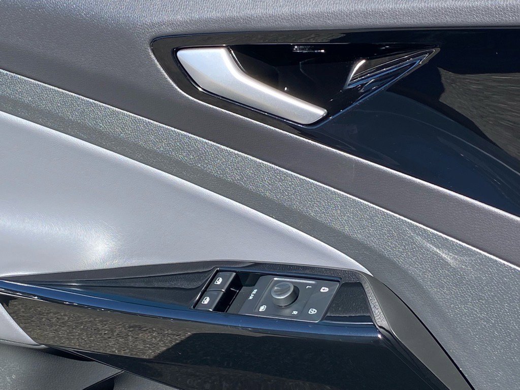 Certified 2022 Volkswagen ID.4 Pro image 19