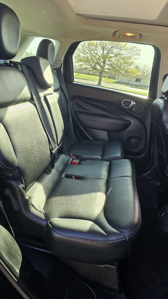 Used 2018 FIAT 500L Lounge FWD image 9