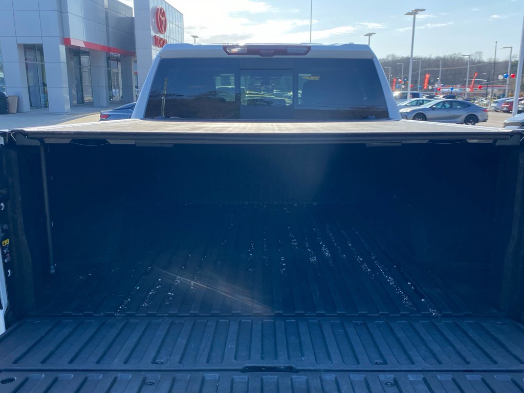 Used 2021 GMC Sierra 1500 AT4 w/ AT4 Premium Package image 9