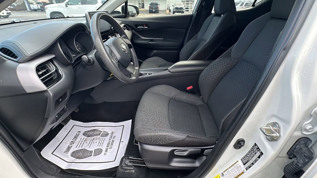 Used 2021 Toyota C-HR LE image 10