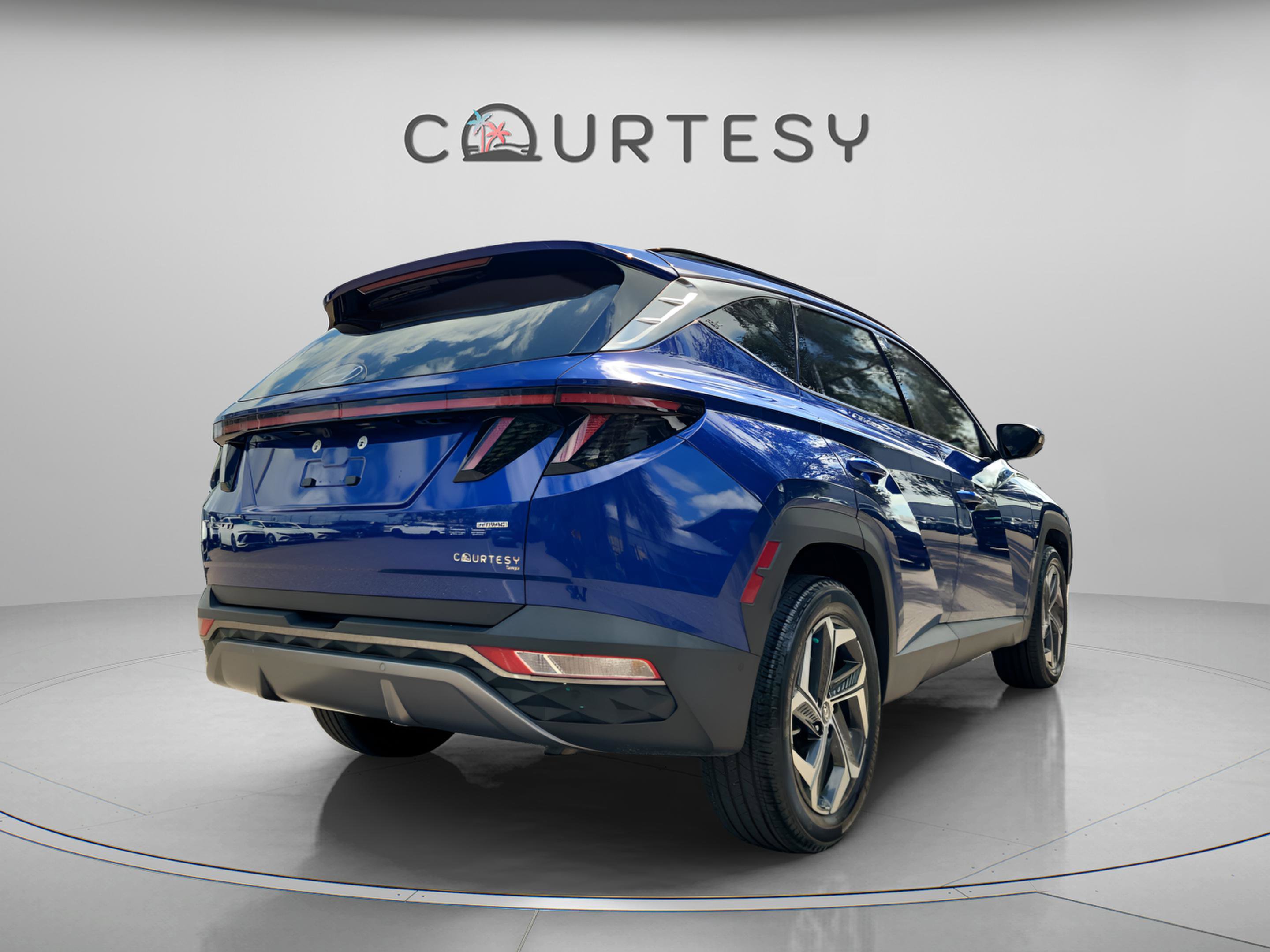 Certified 2022 Hyundai Tucson Limited w/ Cargo Package image 4