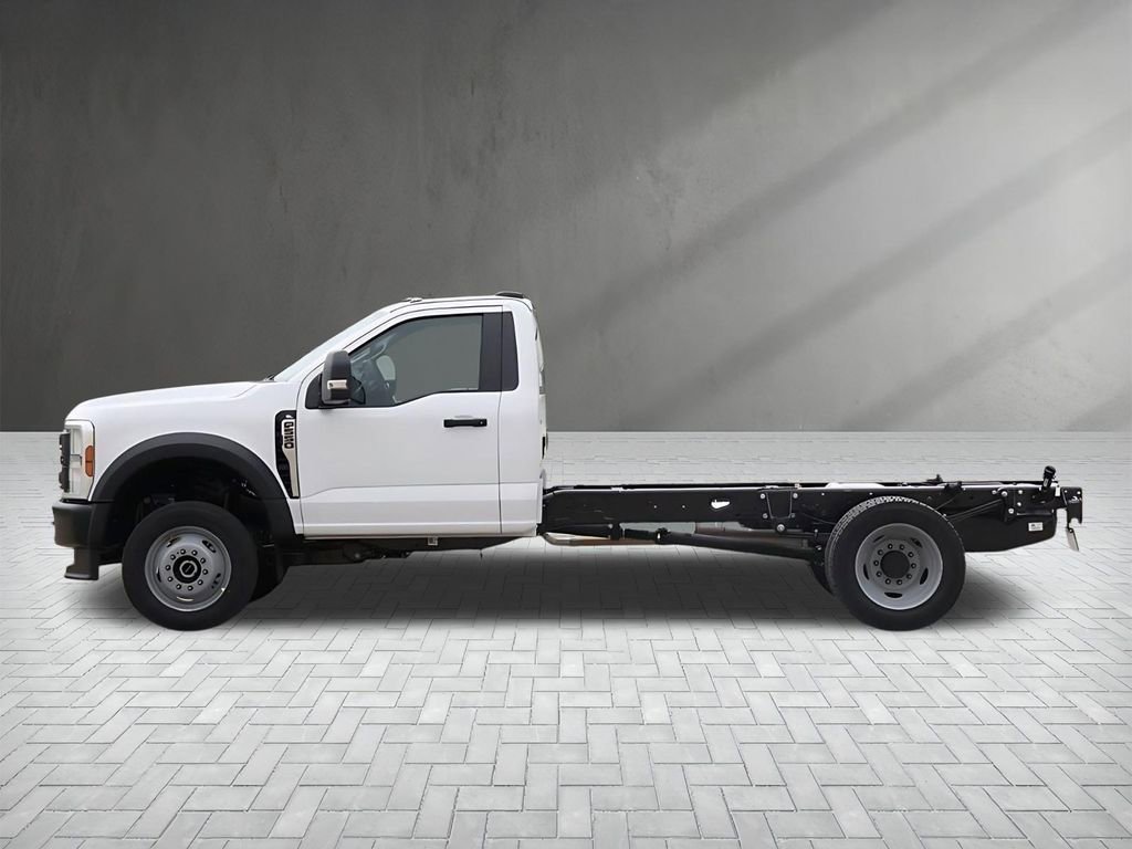 New 2025 Ford F550 XL image 4