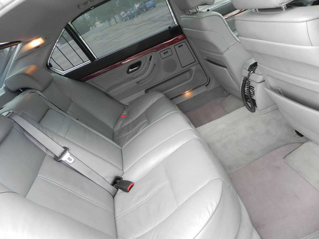 Used 2001 BMW 740iL RWD image 21