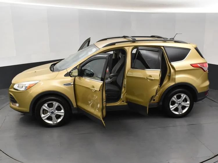 Used 2014 Ford Escape SE w/ Equipment Group 201A AWD/4WD image 7