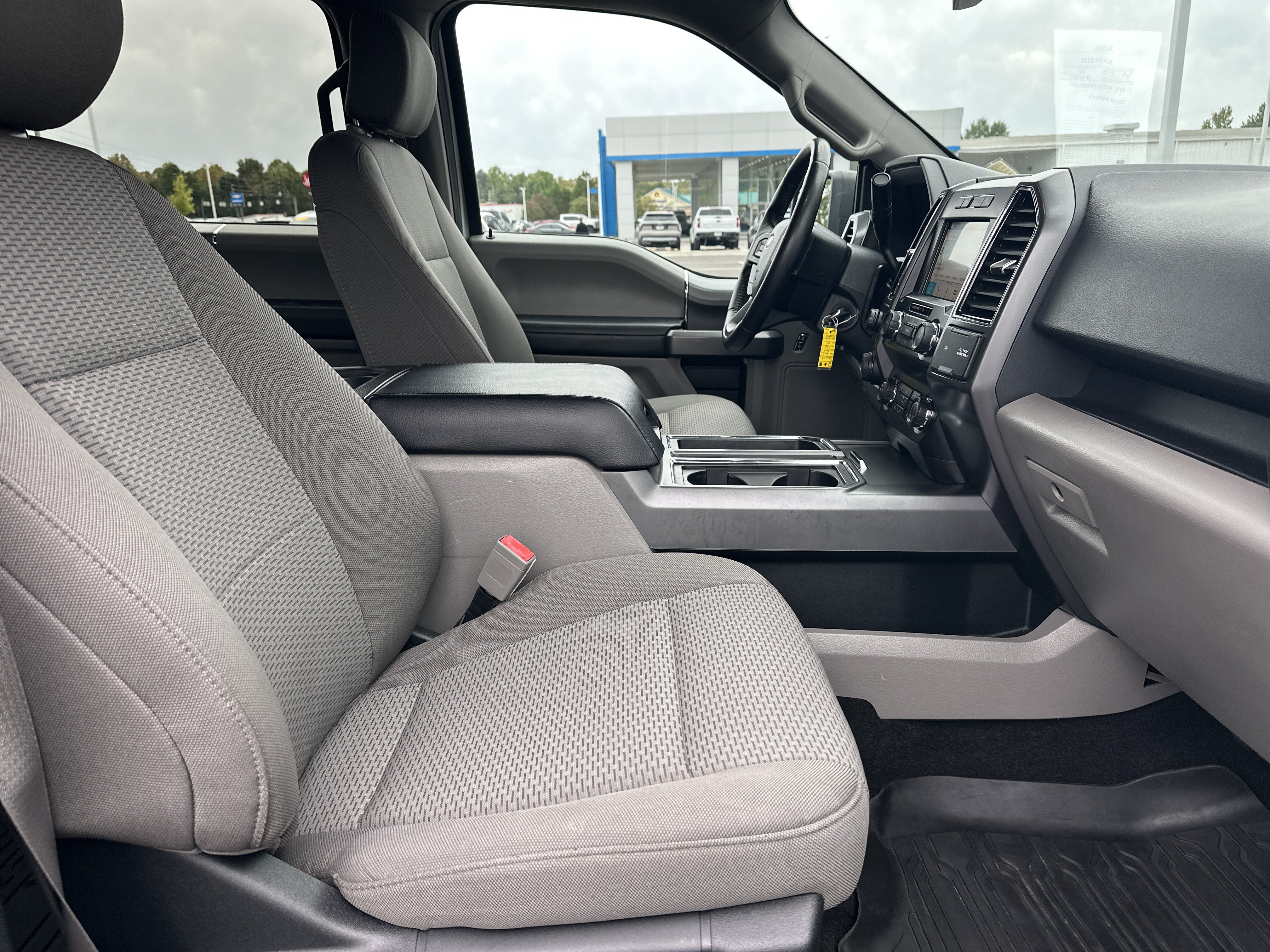 Used 2019 Ford F150 XLT w/ Equipment Group 302A Luxury AWD/4WD image 14