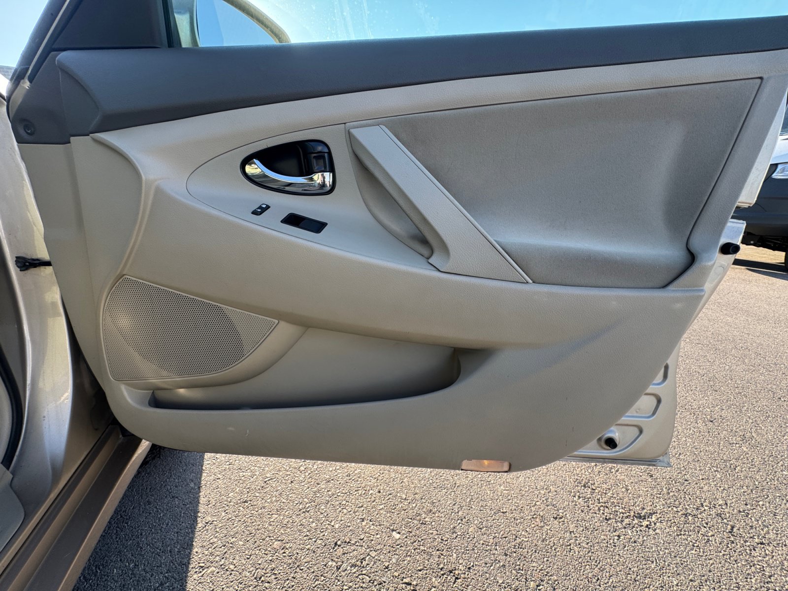 Used 2007 Toyota Camry LE FWD image 30