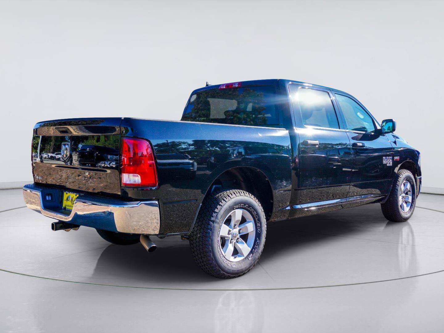 Used 2024 RAM 1500 Tradesman w/ Chrome Plus Package AWD/4WD image 11