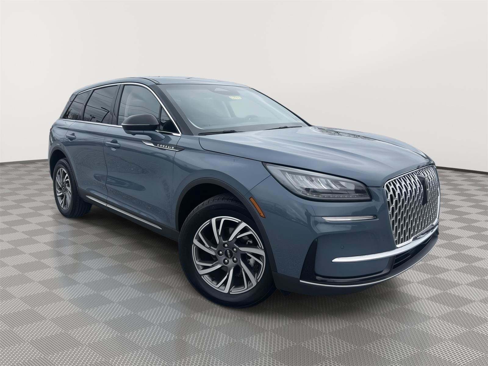 Used 2023 Lincoln Corsair AWD w/ Equipment Group 101A video 2