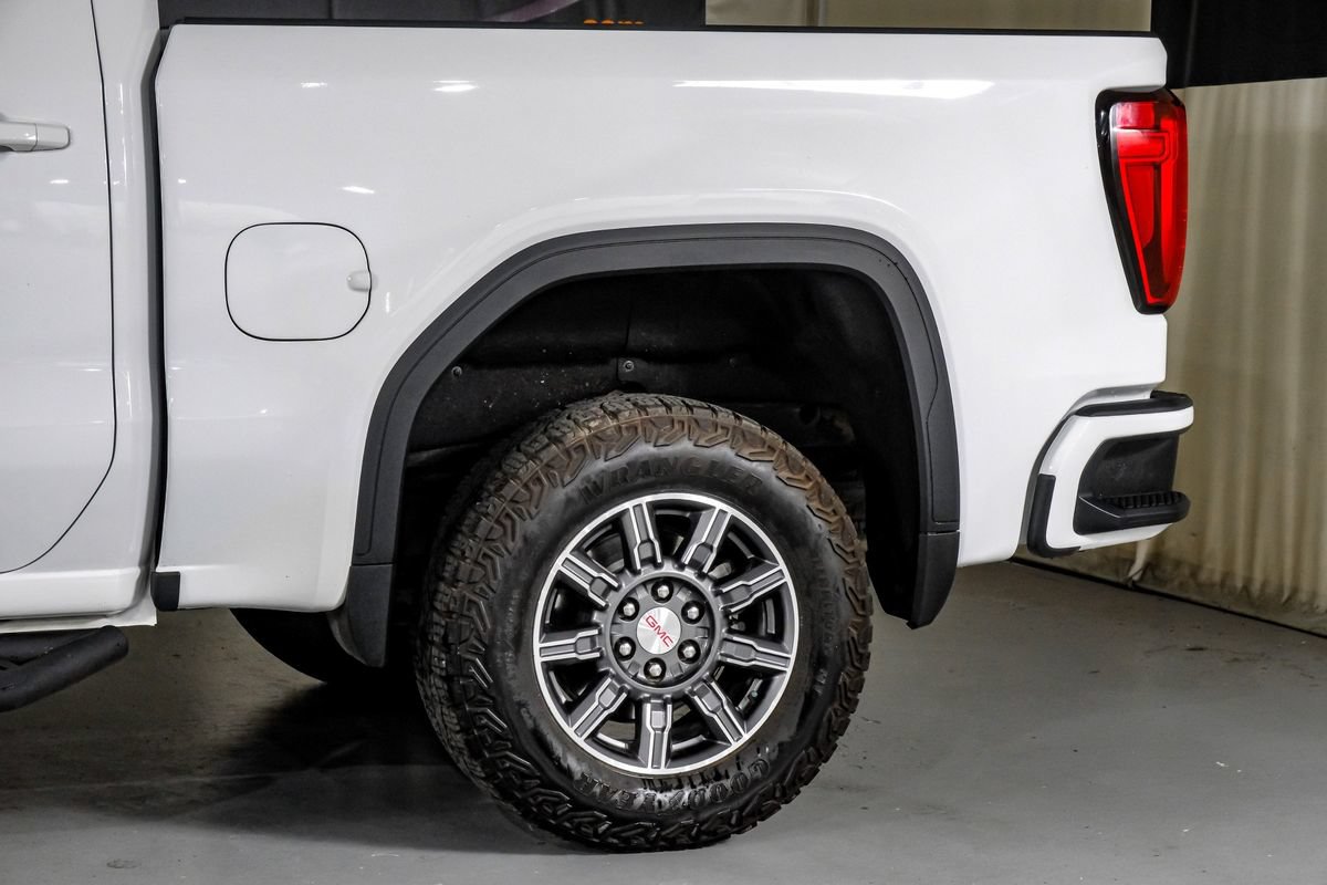 Used 2024 GMC Sierra 1500 AT4 w/ AT4 Premium Package AWD/4WD image 13
