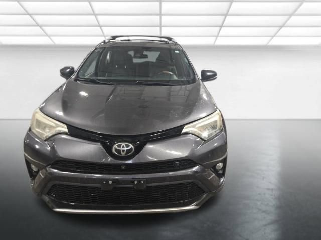 Used 2016 Toyota RAV4 SE w/ Advanced Technology Package image 10