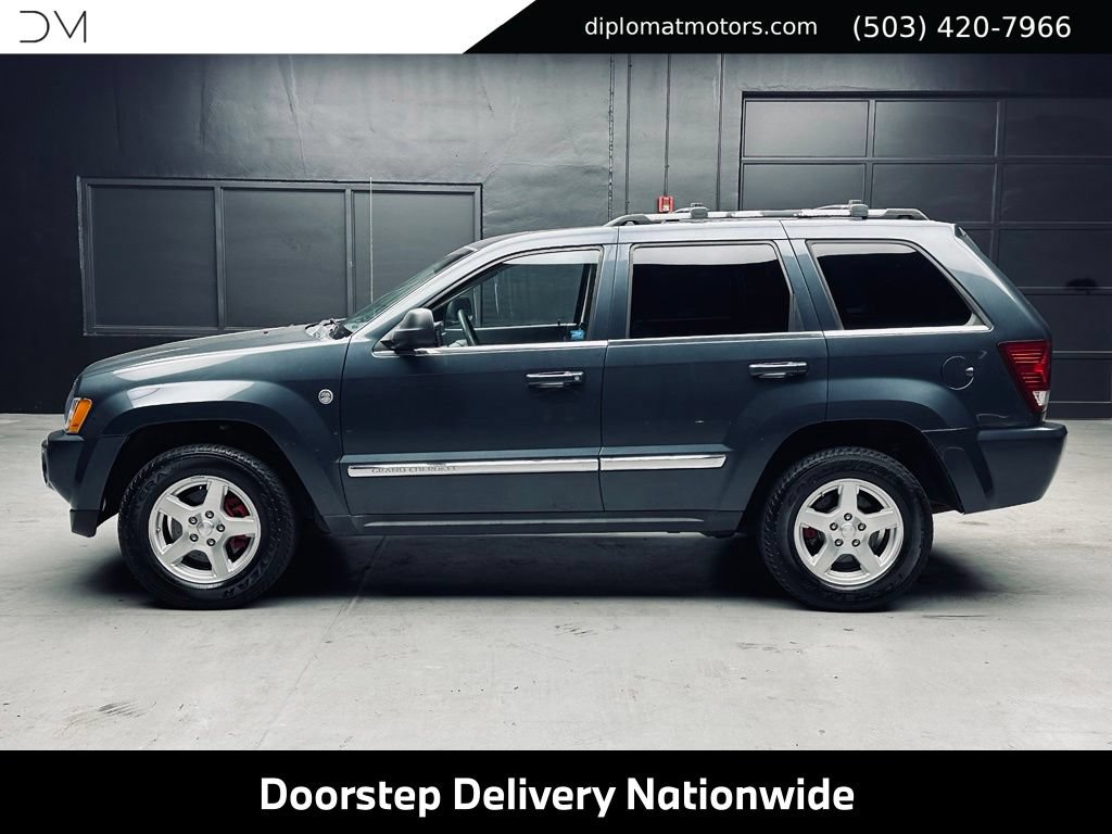 Used 2007 Jeep Grand Cherokee Limited w/ Trailer Tow Group IV AWD/4WD image 4