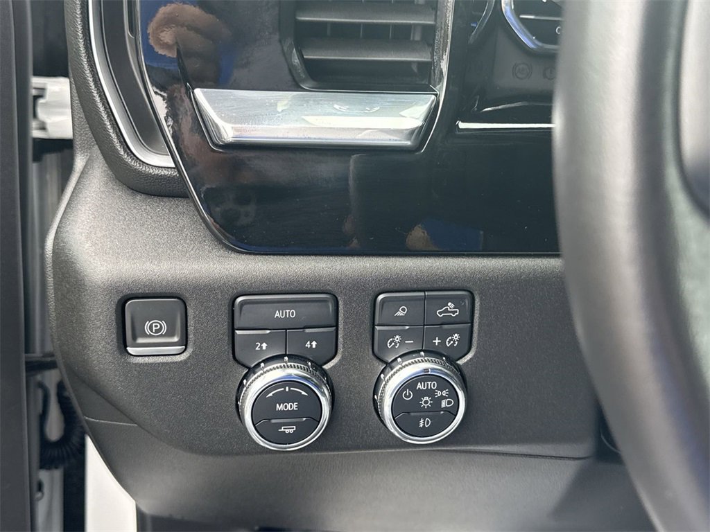 Used 2023 GMC Sierra 1500 SLT w/ SLT Convenience Package image 17
