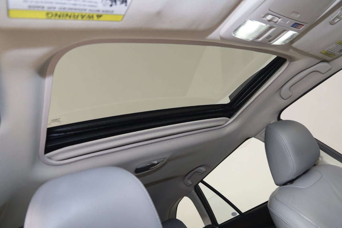 Used 2019 Subaru Outback 2.5i Limited AWD/4WD image 12
