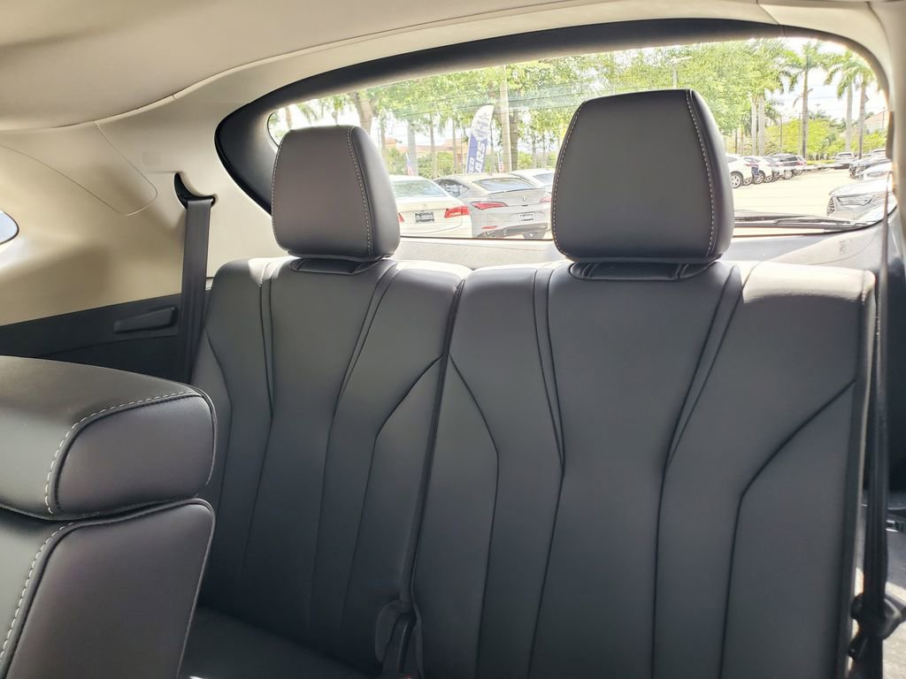 Certified 2024 Acura MDX FWD w/ Technology Package image 14