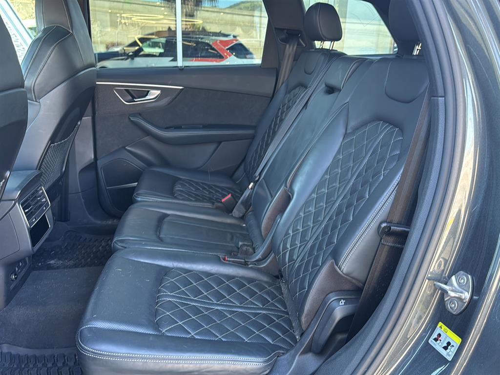 Used 2022 Audi SQ7 Premium Plus AWD/4WD image 14