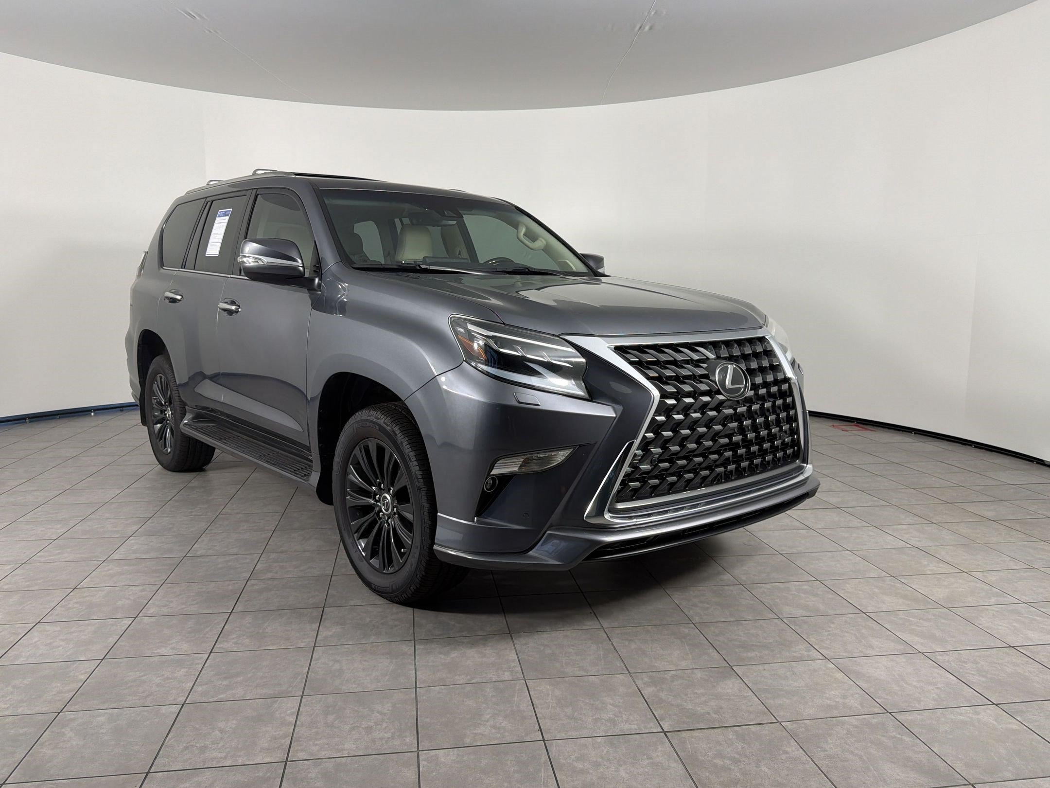 Used 2023 Lexus GX 460 Premium w/ Accessory Package AWD/4WD image 7