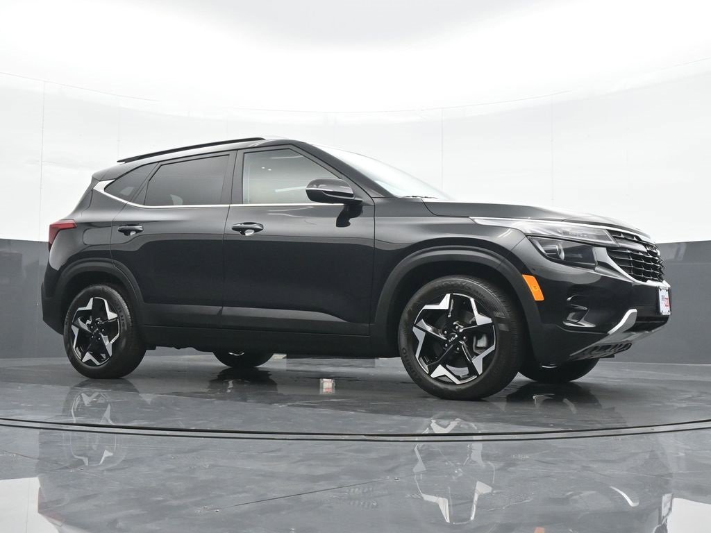 Used 2024 Kia Seltos EX image 23