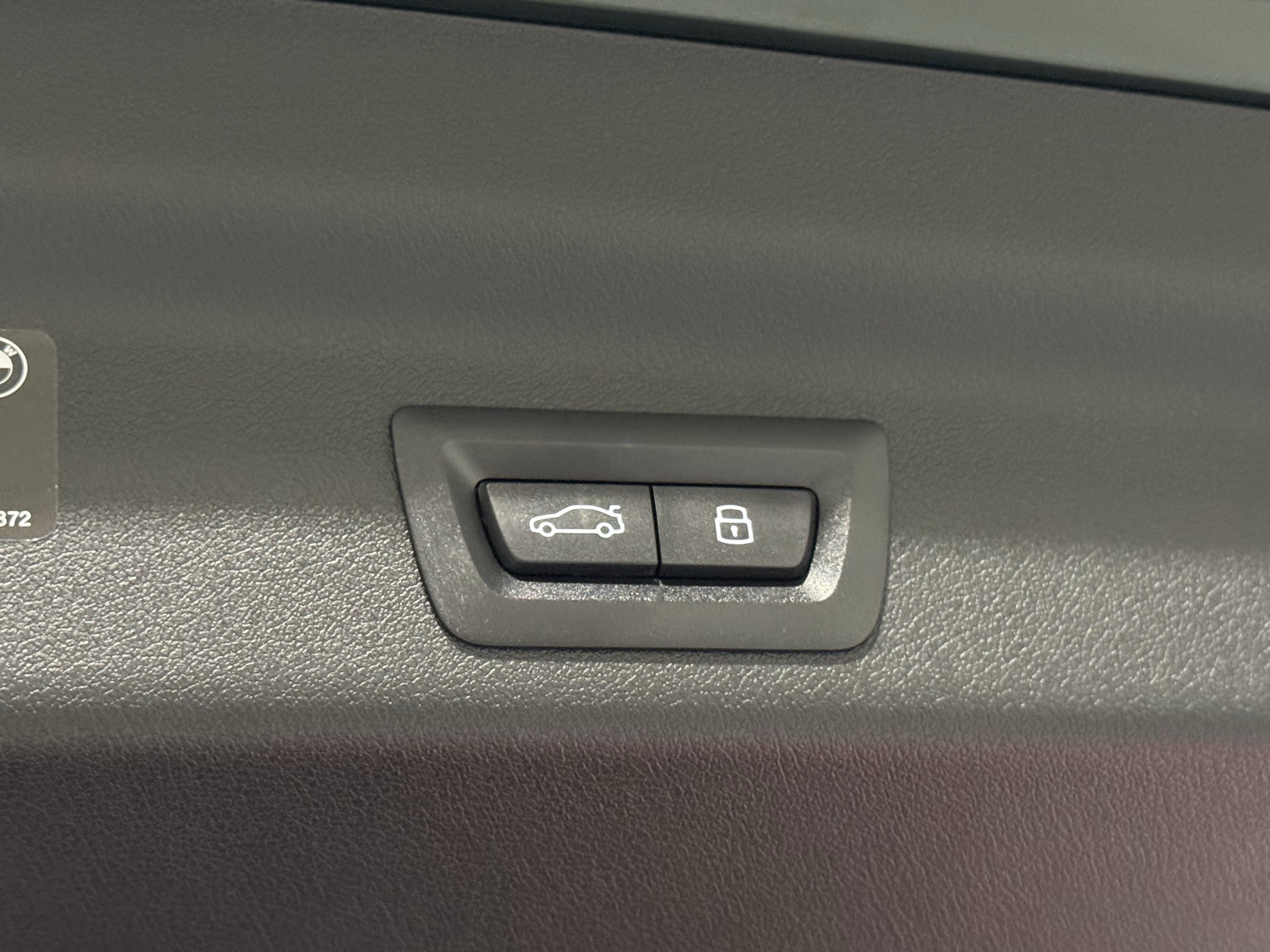 Used 2025 BMW X1 xDrive28i w/ Convenience Package image 15