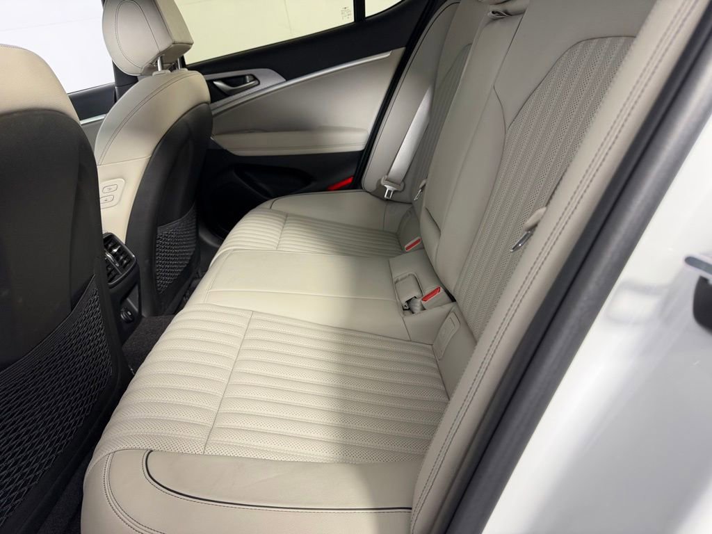 Used 2023 Genesis G70 2.0T w/ Sport Prestige Package AWD/4WD image 23