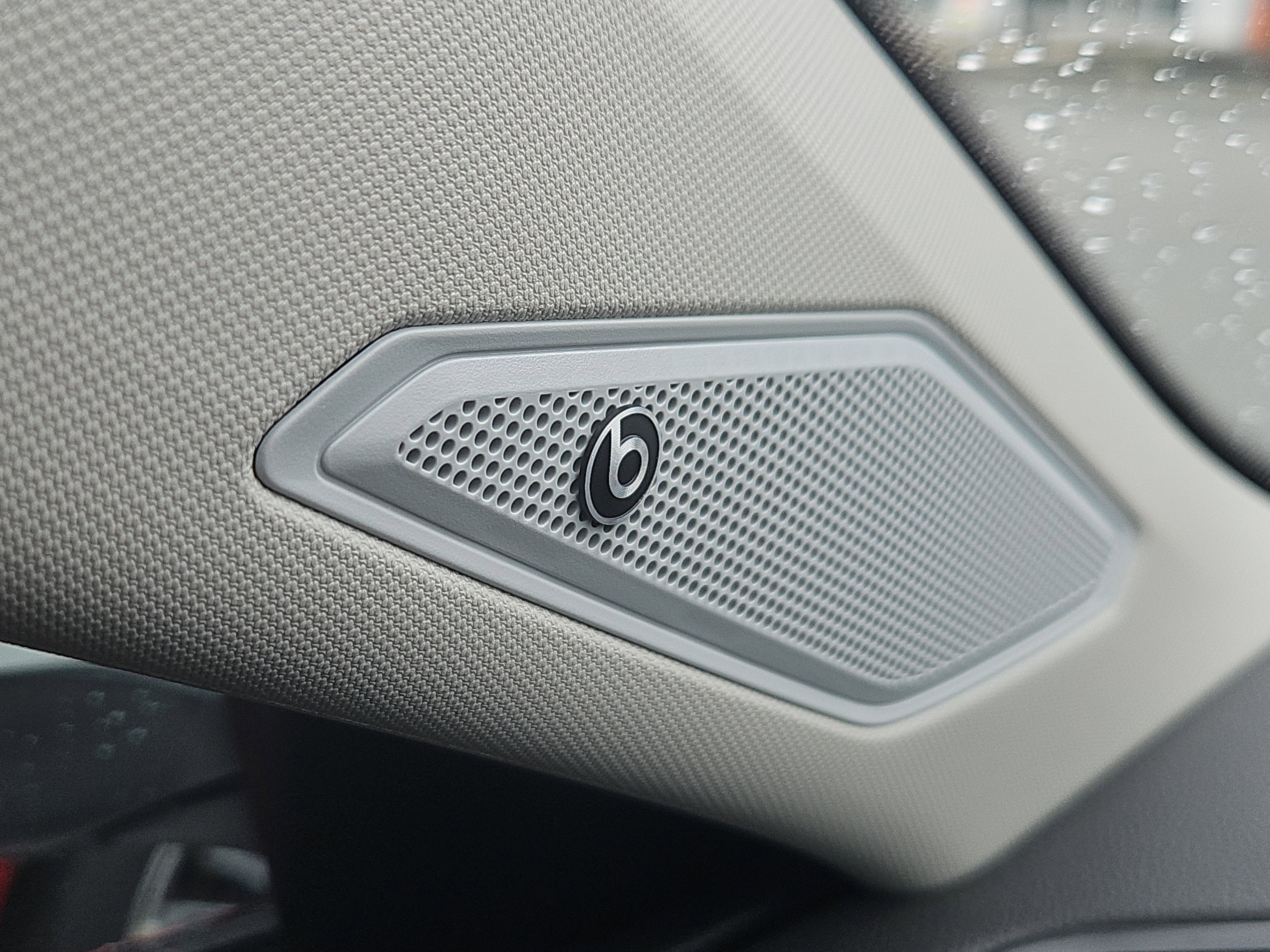 Certified 2022 Volkswagen Jetta SEL image 15