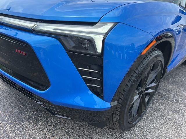 New 2025 Chevrolet Blazer EV RS image 9