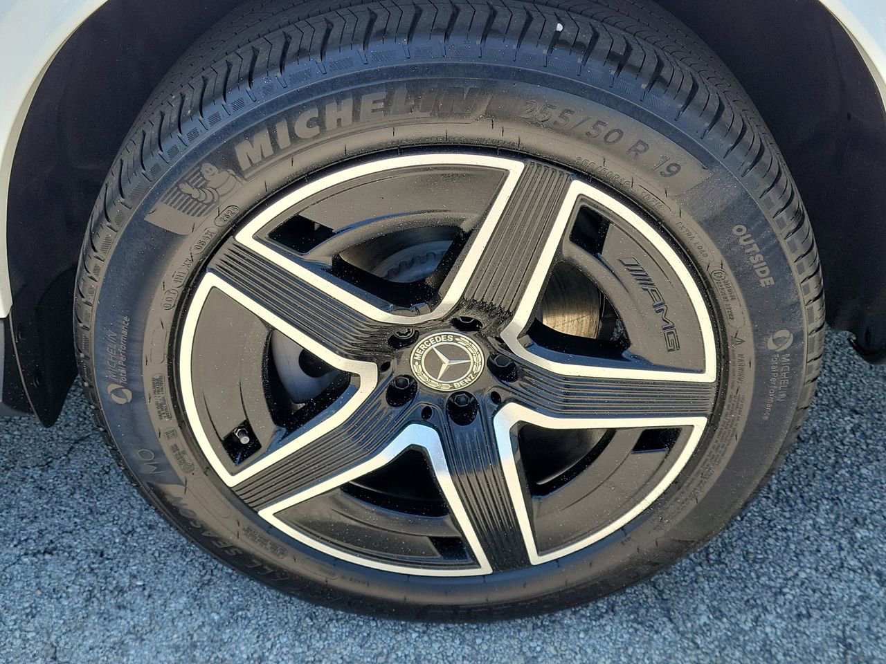 Certified 2024 Mercedes-Benz GLC 300 image 8