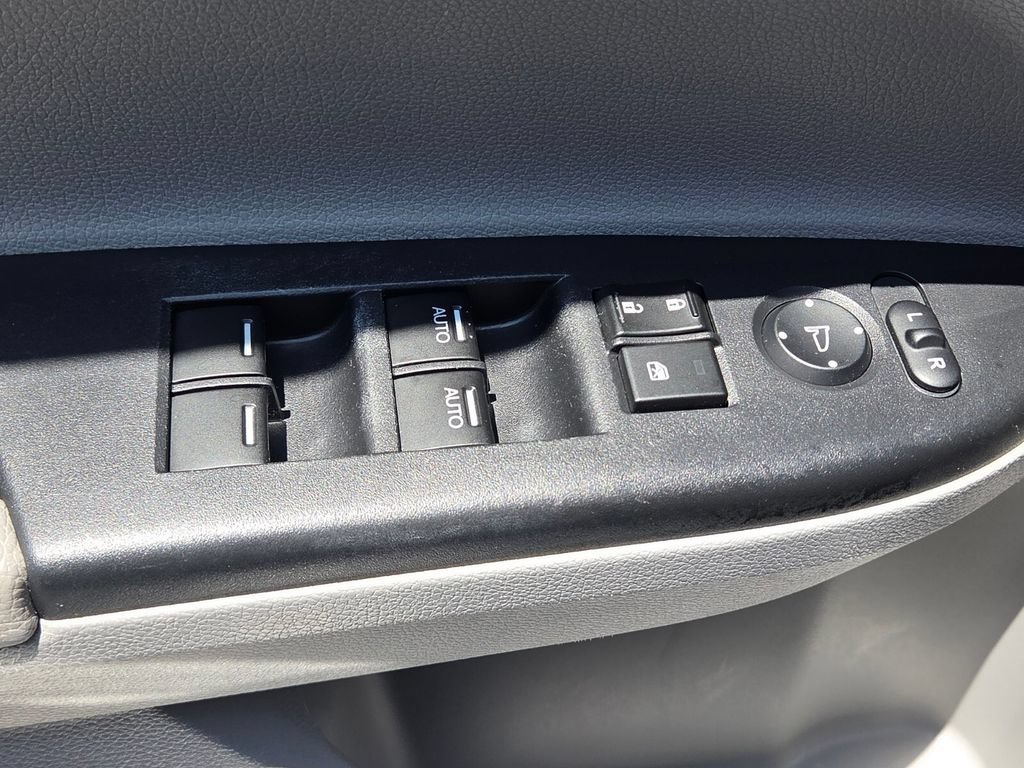 Used 2013 Honda Accord EX image 30