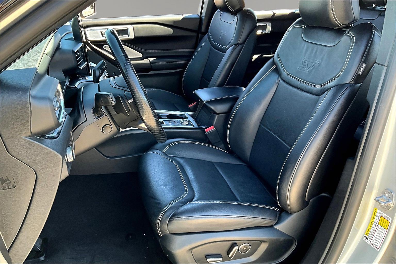 Used 2020 Ford Explorer ST w/ ST High-Performance Pack image 21