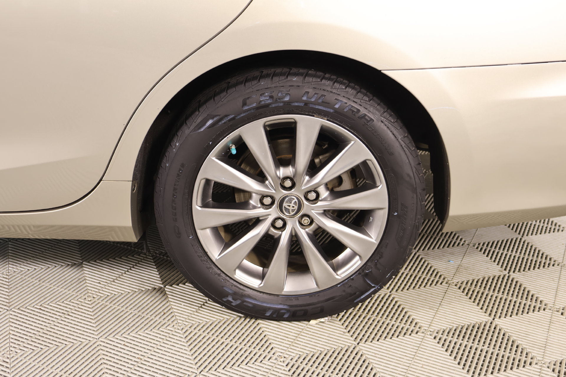 Used 2017 Toyota Camry FWD image 20