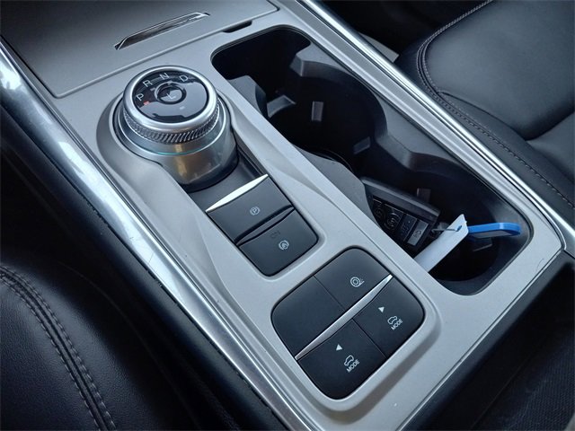 Used 2023 Ford Explorer XLT w/ Equipment Group 202A image 24