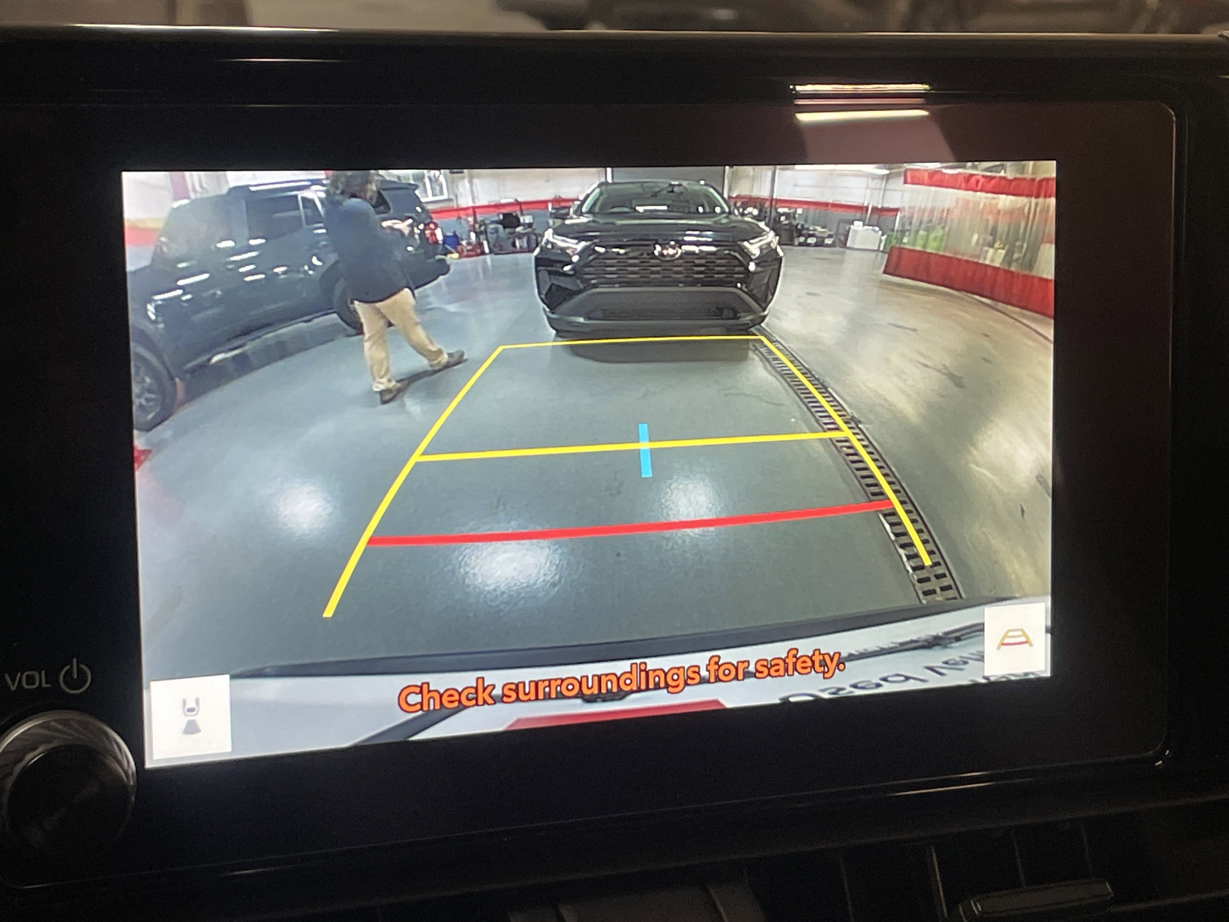 Used 2025 Toyota RAV4 XLE image 25