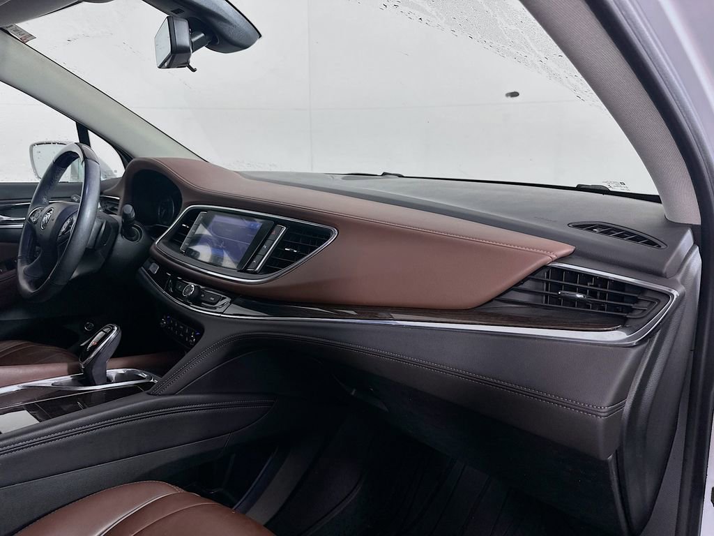 Used 2020 Buick Enclave Avenir w/ Avenir Technology Package image 31
