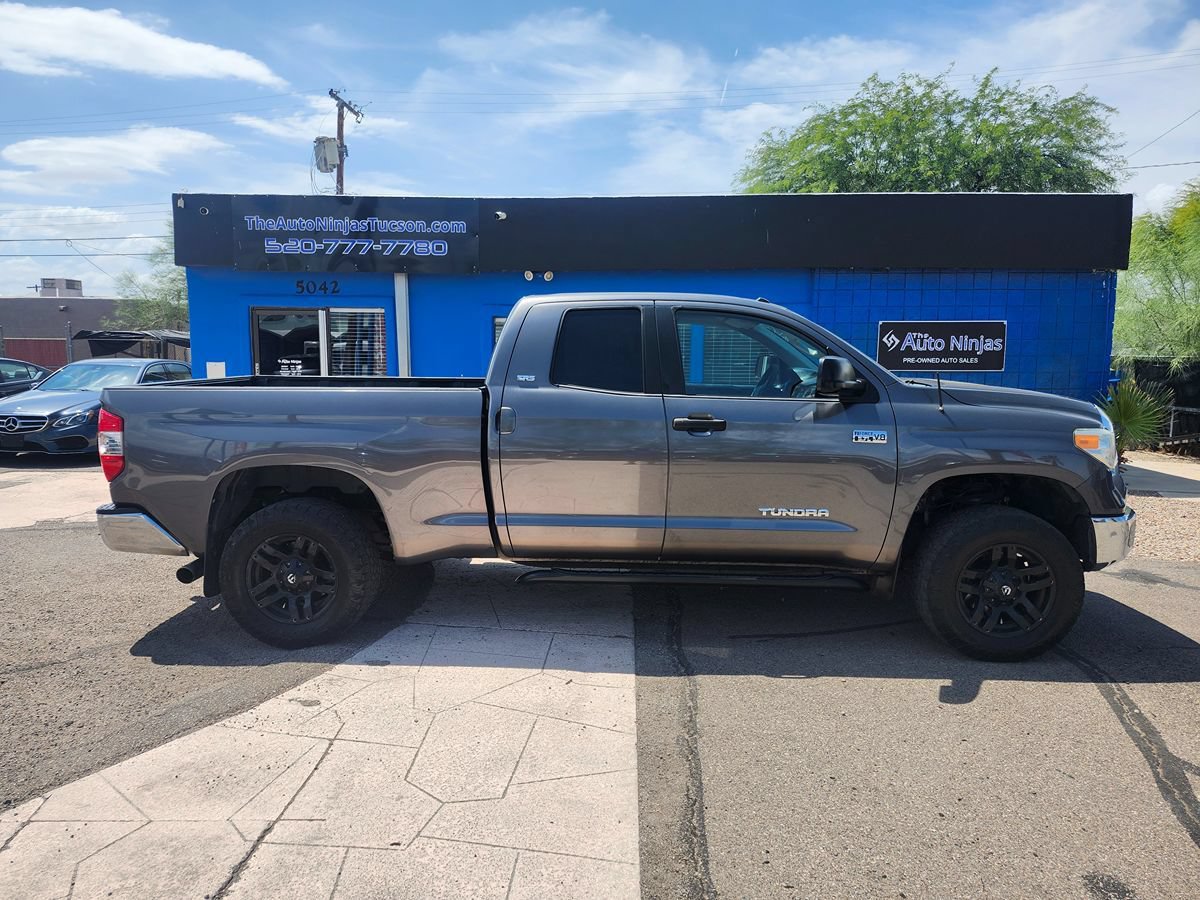 Used 2014 Toyota Tundra SR5 w/ SR5 Upgrade Package RWD image 7