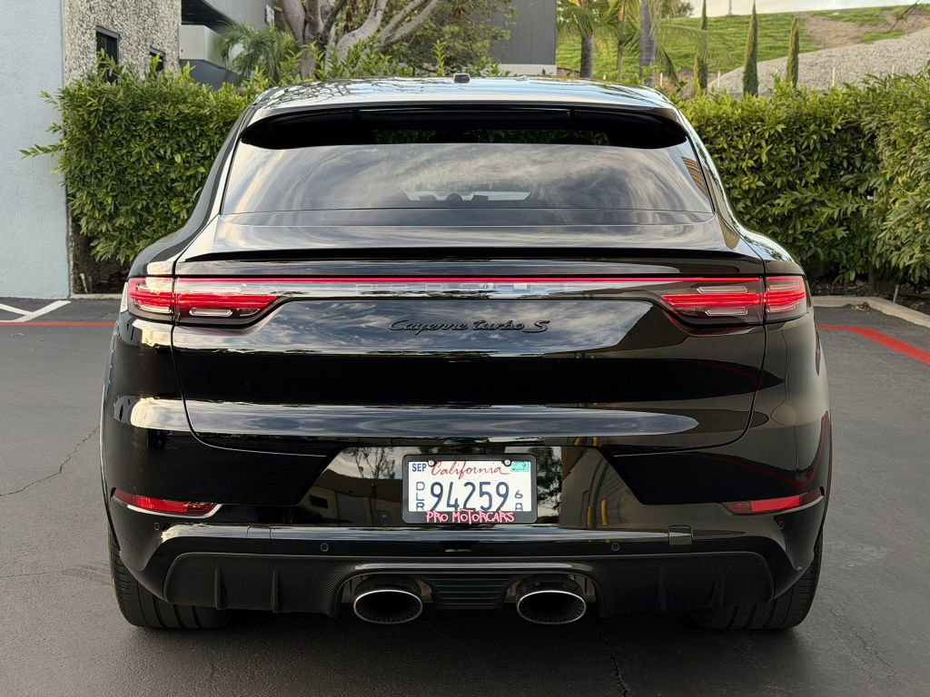 Used 2023 Porsche Cayenne Turbo S AWD/4WD image 14