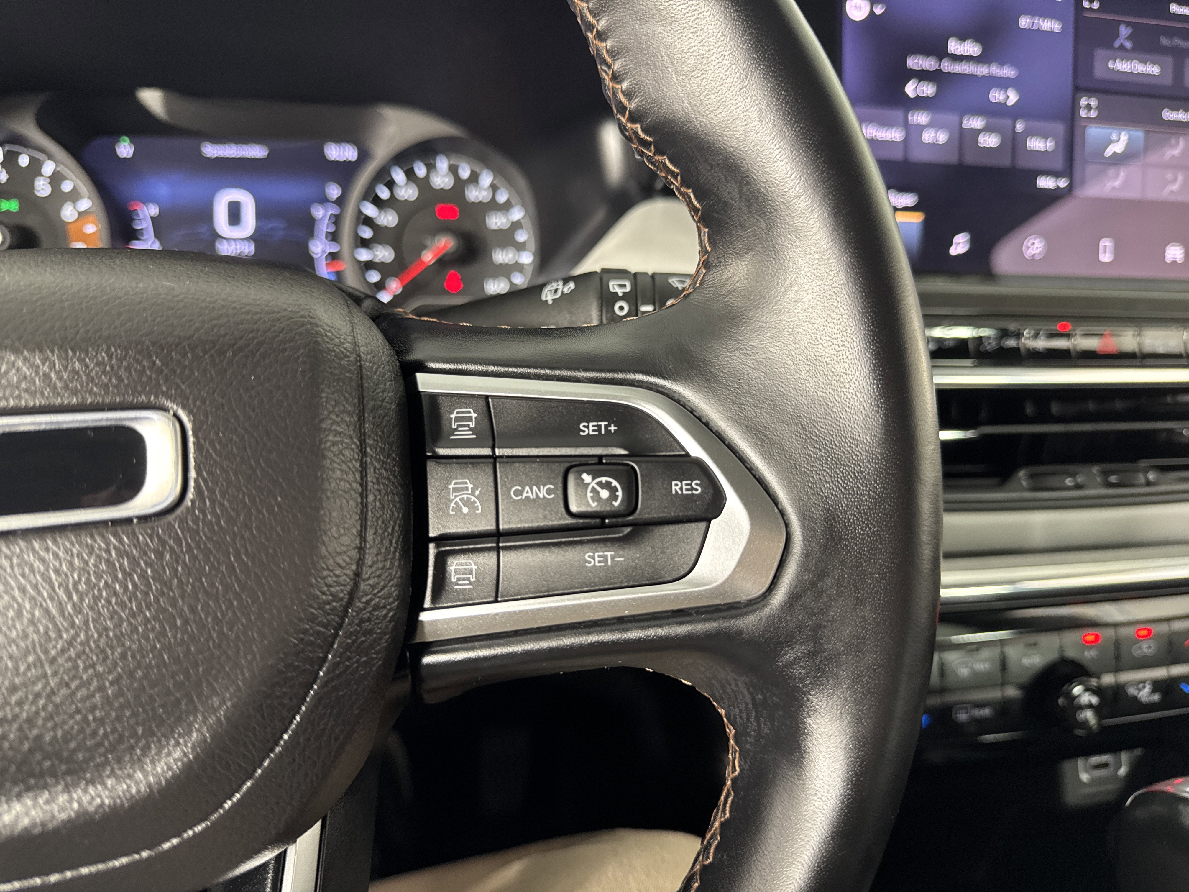 Used 2022 Jeep Compass Limited image 27