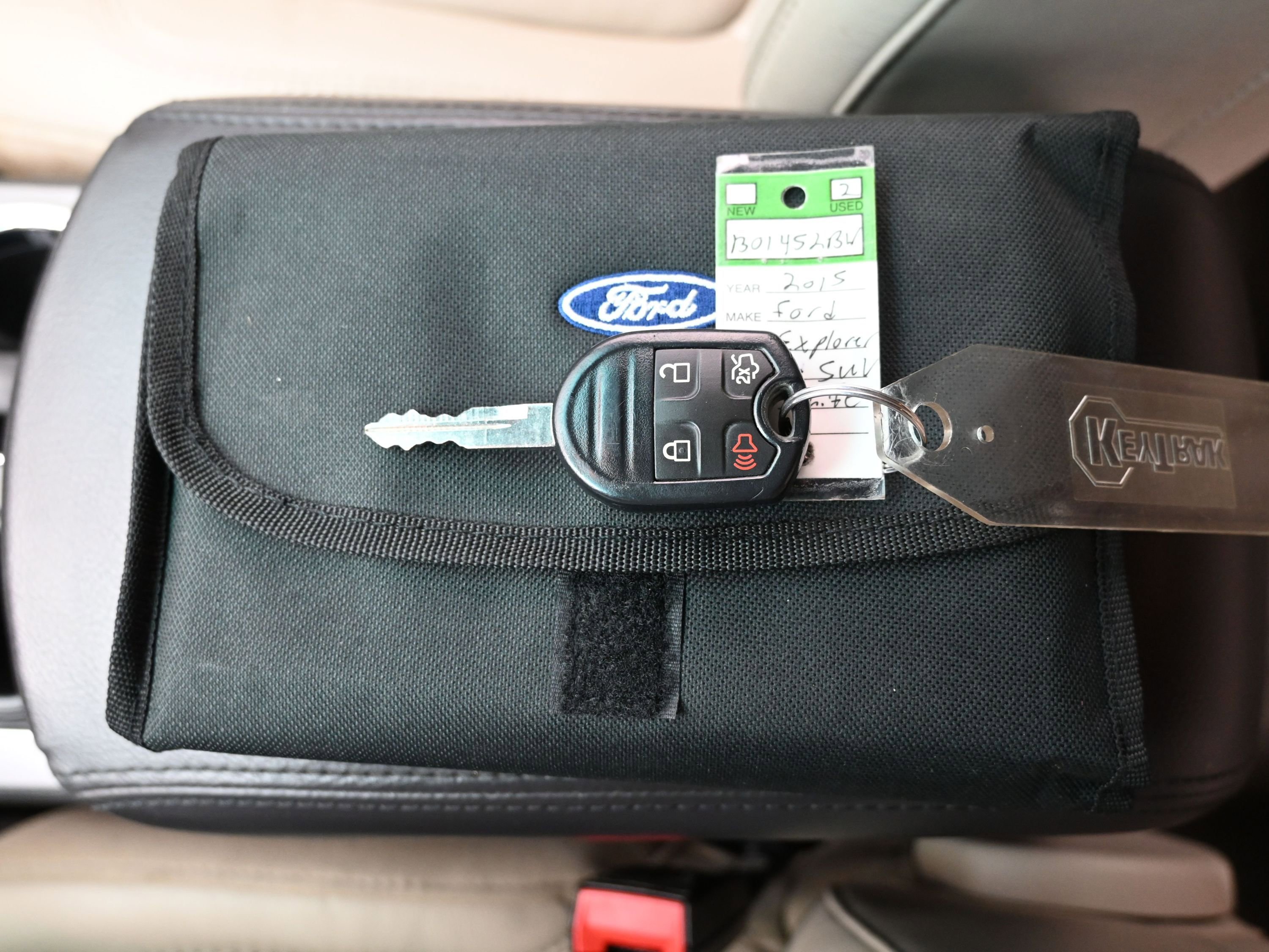 Used 2015 Ford Explorer XLT w/ Equipment Group 202A FWD image 20